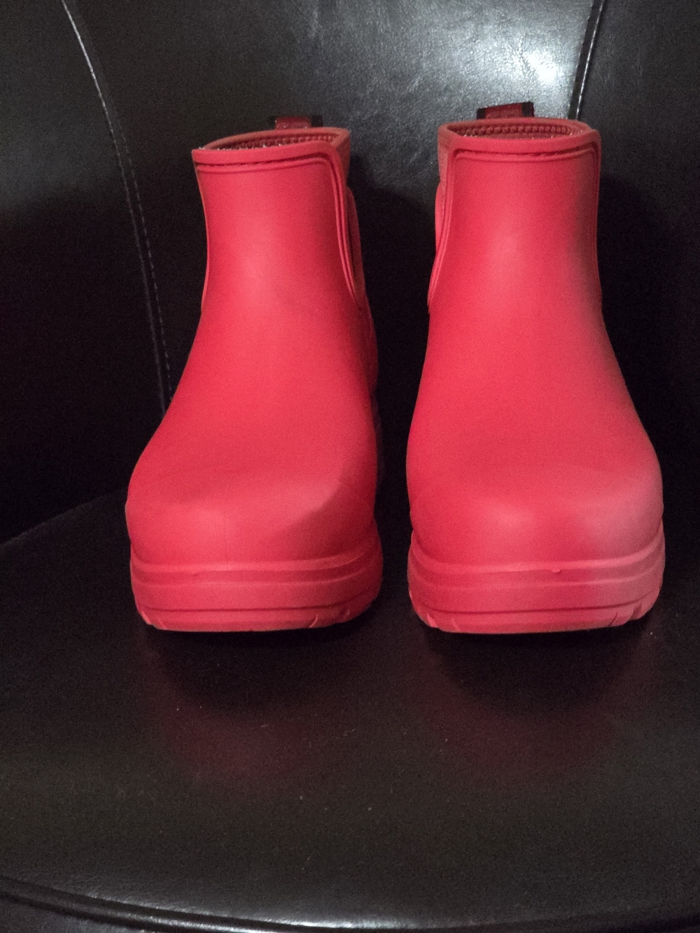 UGG Waterproof Red Chelsea Rain Boots Fur Lined Size 8 - Picture 11 of 13